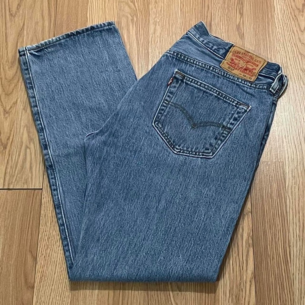 Levi’s 501 Men’s 34x32 (34x30) Straight Fit Jeans Medium Blue Denim Button Fly